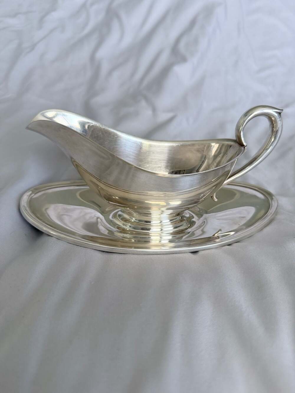 Gorham Y430 Silver Plated Gravy Boat With Attached Underplate